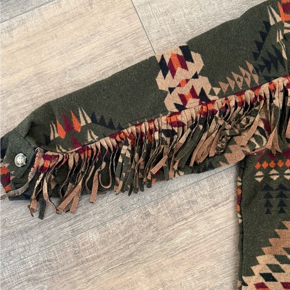 Fringe Aztec Pattern Jacket - Picture 6 of 6